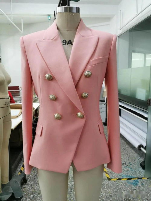 女人貴氣是秀外慧中,即使不施粉黛,也玲瓏剔透 服裝